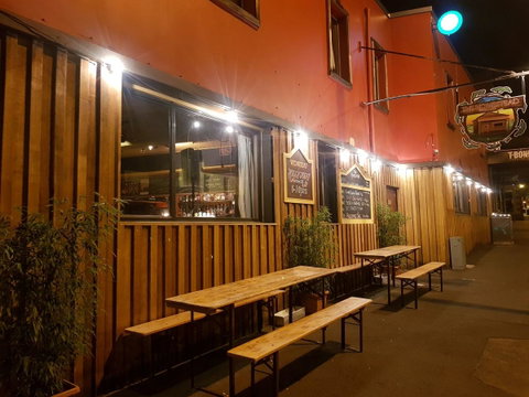 Little Nee's - Food Delivery Shop 2