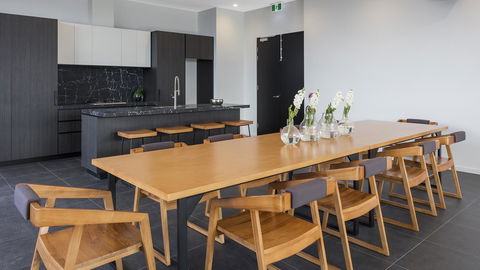 Avani Melbourne Box Hill Residences - Food Delivery Shop 18