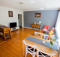Flora Hill Creek Views - Food Delivery Shop
