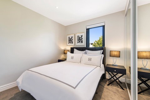 Manhattan Apartments - Notting Hill - Food Delivery Shop 24