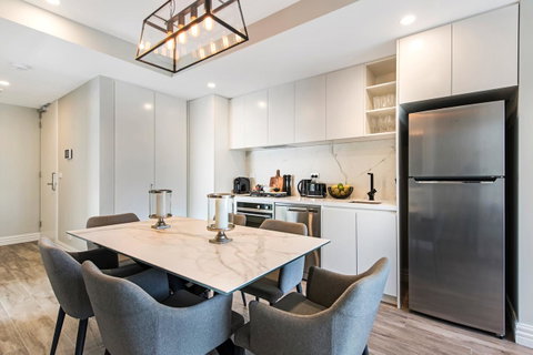 Manhattan Apartments - Notting Hill - Food Delivery Shop 14