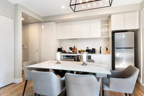 Manhattan Apartments - Notting Hill - Food Delivery Shop 27