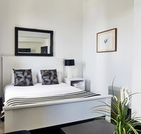 The Royal Hotel Mornington - Food Delivery Shop