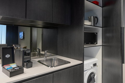 Mantra Melbourne Epping - Pet Food Australia 20