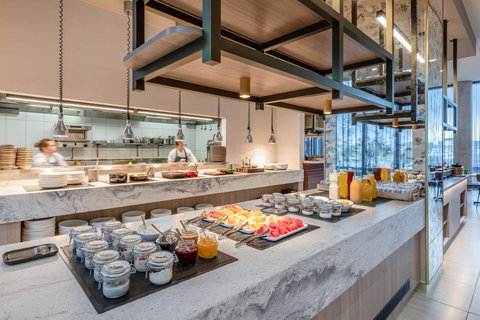 Mantra Melbourne Epping - Pet Food Australia 3