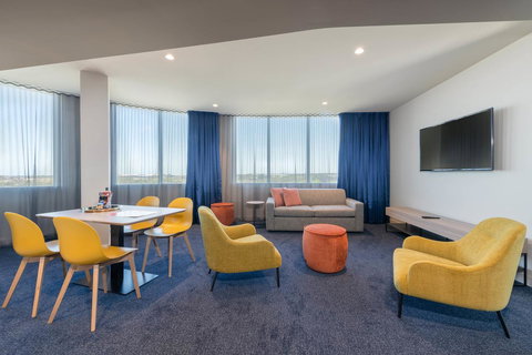 Mantra Melbourne Epping - Pet Food Australia 15