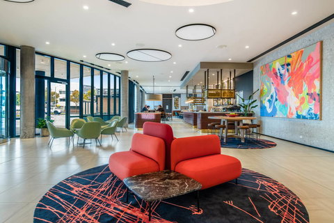 Mantra Melbourne Epping - Pet Food Australia 7