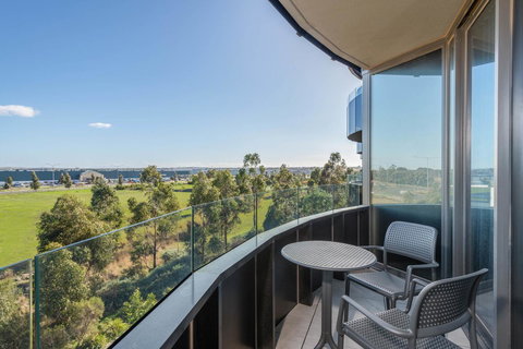 Mantra Melbourne Epping - Pet Food Australia 23