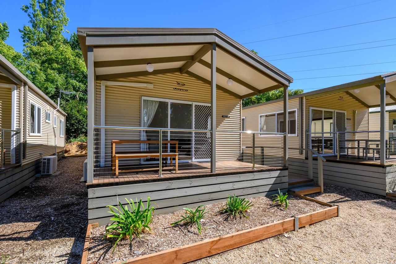 Bright VIC Food Delivery Shop