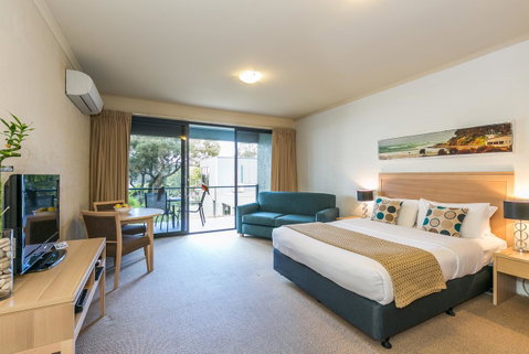 Lorne Surf Apartments - Food Delivery Shop 27