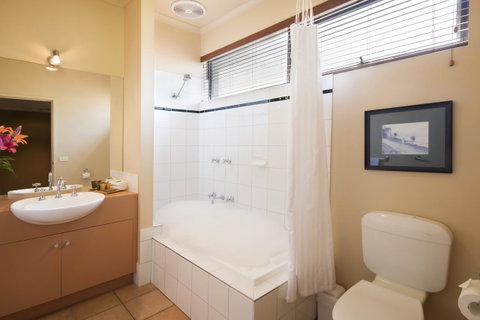 Lorne Surf Apartments - Food Delivery Shop 33