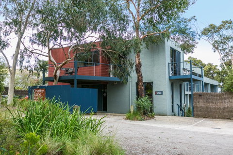 Lorne Surf Apartments - Food Delivery Shop 18