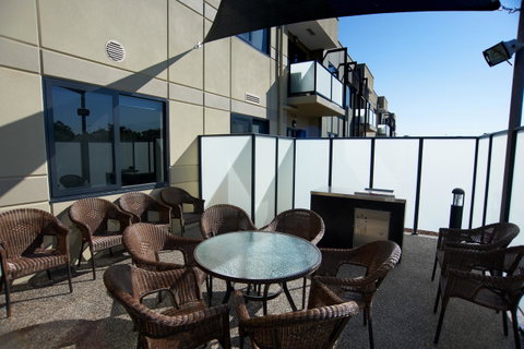 Quest Moorabbin - Food Delivery Shop 10
