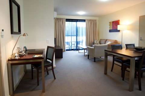 Quest Moorabbin - Food Delivery Shop 13