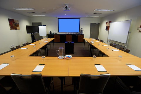 Quest Moorabbin - Food Delivery Shop 9