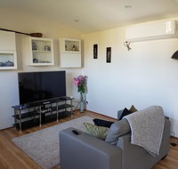 Romsey Homestay - Food Delivery Shop