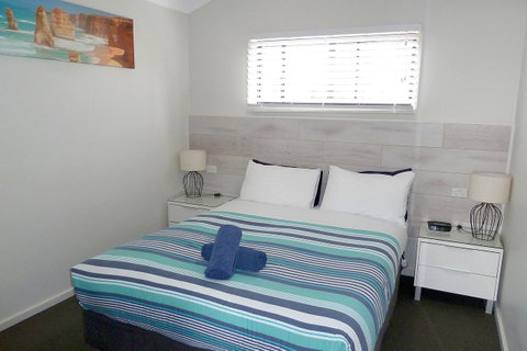Apollo Bay Waterfront Motor Inn - Food Delivery Shop 6