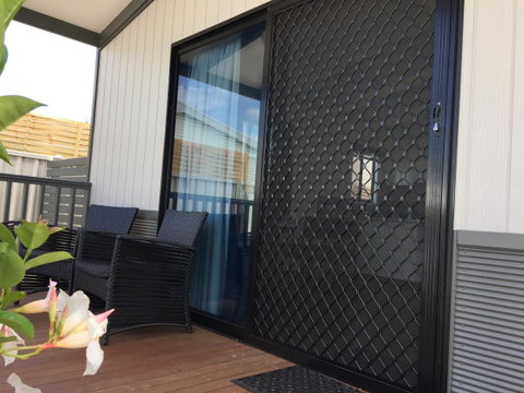 Apollo Bay Waterfront Motor Inn - Food Delivery Shop 36