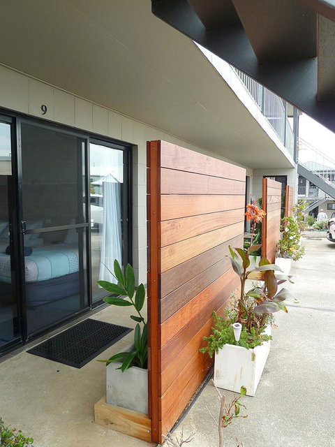 Apollo Bay Waterfront Motor Inn - Food Delivery Shop 11