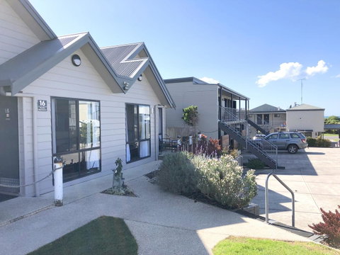 Apollo Bay Waterfront Motor Inn - Food Delivery Shop 21