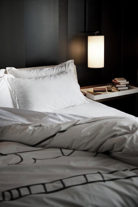 Crown Metropol Melbourne - Food Delivery Shop 21