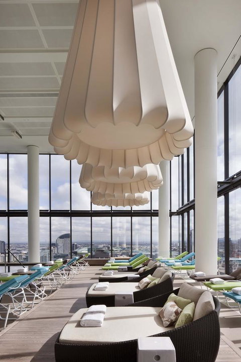 Crown Metropol Melbourne - Food Delivery Shop 15