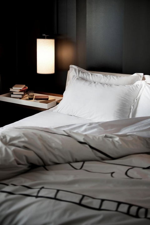 Crown Metropol Melbourne - Food Delivery Shop 25