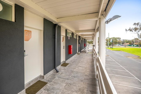 Nightcap At Keysborough Hotel - Food Delivery Shop 22