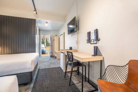 Nightcap At Keysborough Hotel - Food Delivery Shop 18