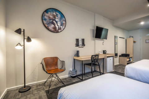 Nightcap At Keysborough Hotel - Food Delivery Shop 2
