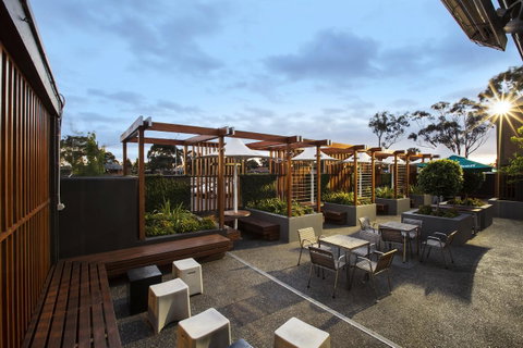 Nightcap At Keysborough Hotel - Food Delivery Shop 28