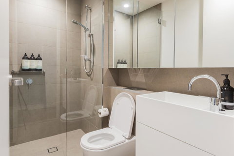 New Eureka 108 Hotel Apartments - Food Delivery Shop 10