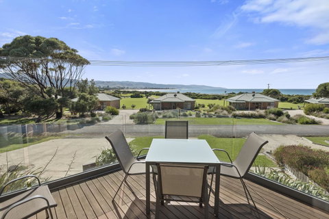 Apollo Bay Cottages - Food Delivery Shop 11