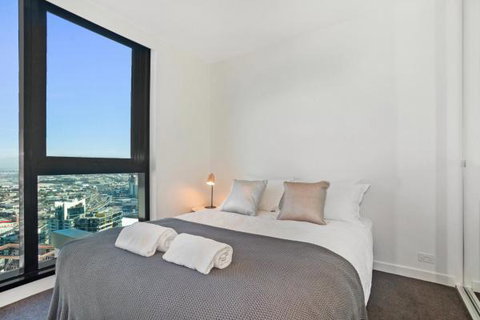 Experience Platinum Hotel Apartments - Food Delivery Shop 31