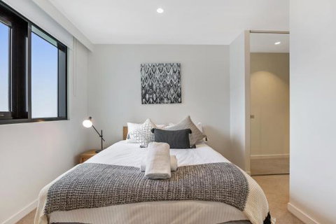 Experience Platinum Hotel Apartments - Food Delivery Shop 4