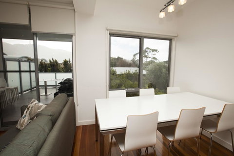 7 Falls Apartments - Food Delivery Shop 10