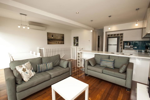 7 Falls Apartments - Food Delivery Shop 11