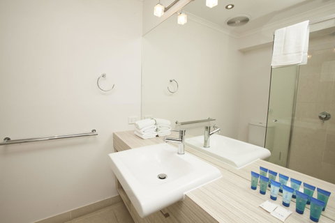 7 Falls Apartments - Food Delivery Shop 19