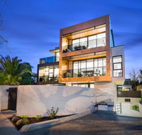 Manhattan Apartments - Caulfield North - Food Delivery Shop