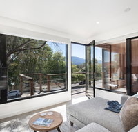 Brooklands Apartments - Food Delivery Shop