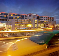 PARKROYAL Melbourne Airport - Food Delivery Shop