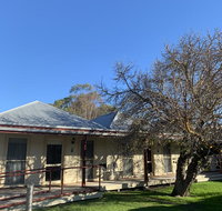 Dunkeld Studio Accommodation - Food Delivery Shop