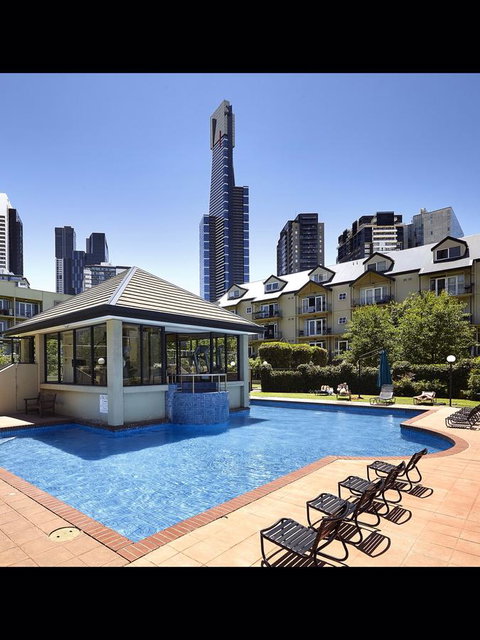 Melbourne Luxury Paradise - Food Delivery Shop 12