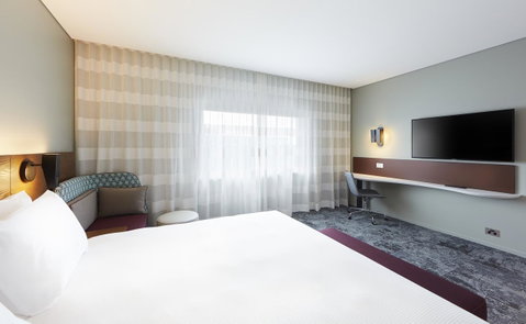 Holiday Inn Express Melbourne Southbank, An IHG Hotel - Food Delivery Shop 21
