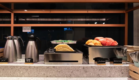 Holiday Inn Express Melbourne Southbank, An IHG Hotel - Food Delivery Shop 27