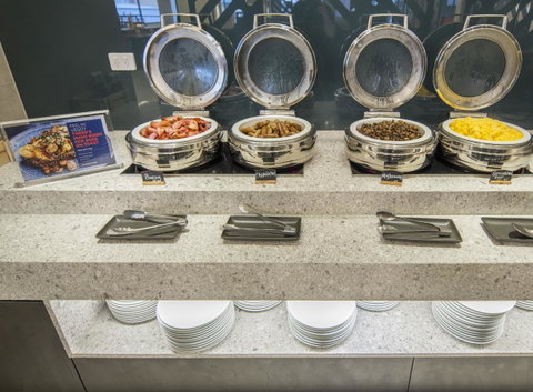 Holiday Inn Express Melbourne Southbank, An IHG Hotel - Food Delivery Shop 3