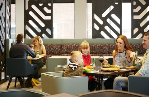 Holiday Inn Express Melbourne Southbank, An IHG Hotel - Food Delivery Shop 6