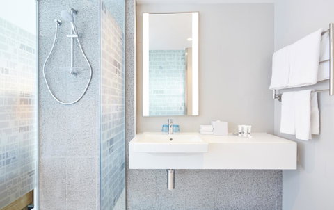 Holiday Inn Express Melbourne Southbank, An IHG Hotel - Food Delivery Shop 12