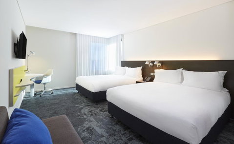 Holiday Inn Express Melbourne Southbank, An IHG Hotel - Food Delivery Shop 34