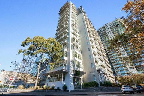 Southbank Apartments 28 Southgate - Food Delivery Shop 1